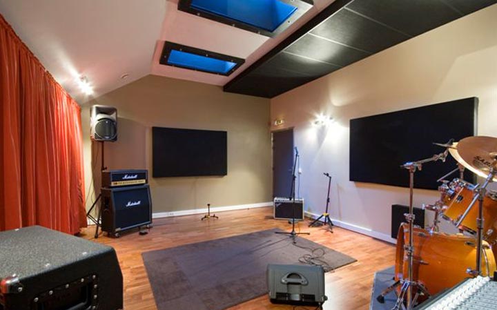 Studios d'enregistrement, à Issy-les-Moulineaux